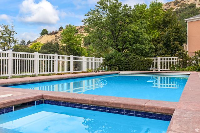 8908 S COBBLE CANYON CIR, Sandy, UT 84093