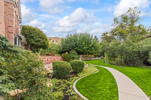 8908 S COBBLE CANYON CIR, Sandy, UT 84093
