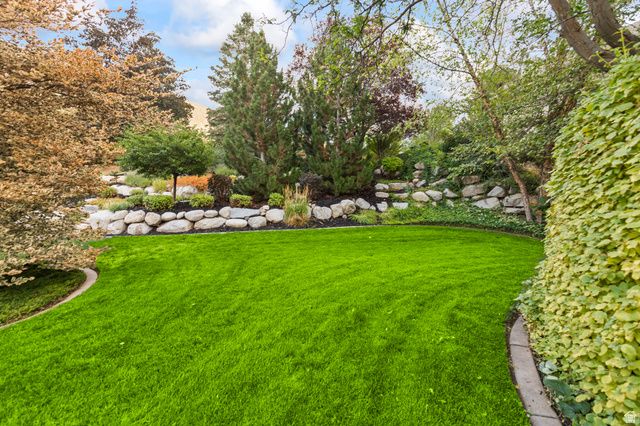 8908 S COBBLE CANYON CIR, Sandy, UT 84093