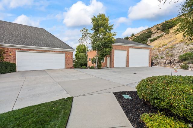 8908 S COBBLE CANYON CIR, Sandy, UT 84093
