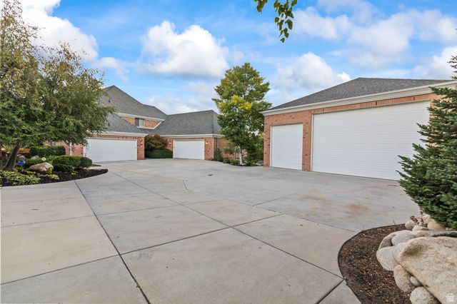 8908 S COBBLE CANYON CIR, Sandy, UT 84093