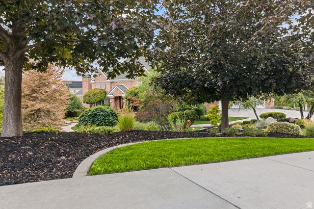 8908 S COBBLE CANYON CIR, Sandy, UT 84093