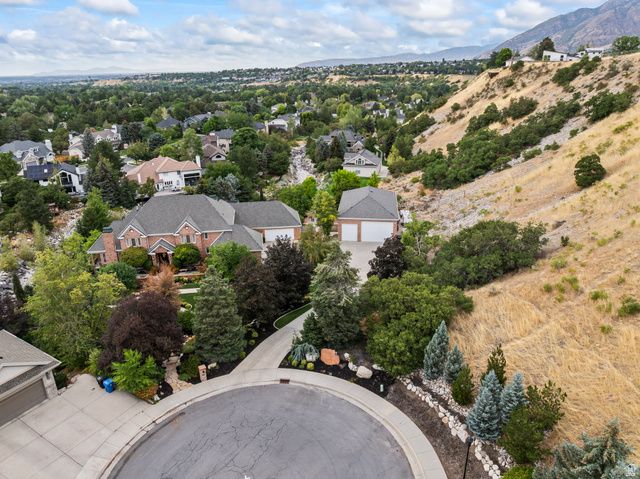 8908 S COBBLE CANYON CIR, Sandy, UT 84093
