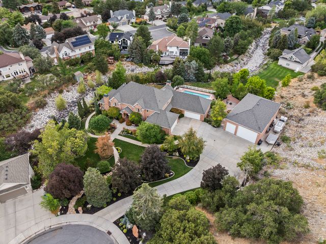 8908 S COBBLE CANYON CIR, Sandy, UT 84093