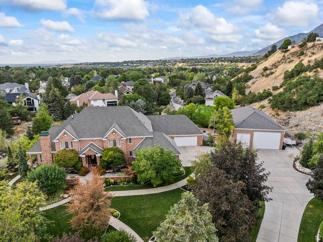 8908 S COBBLE CANYON CIR, Sandy, UT 84093