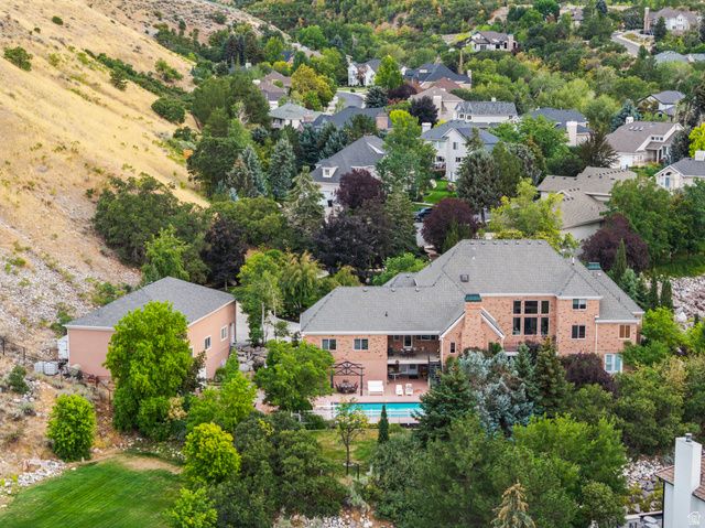 8908 S COBBLE CANYON CIR, Sandy, UT 84093
