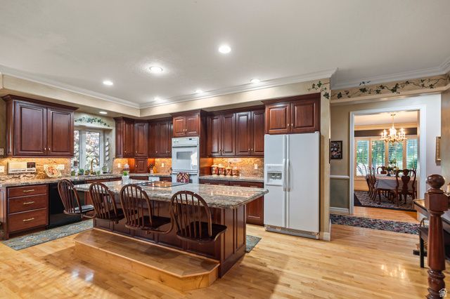 8908 S COBBLE CANYON CIR, Sandy, UT 84093