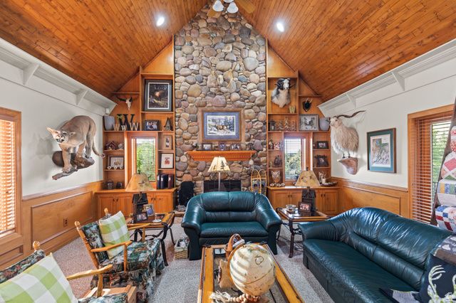 8908 S COBBLE CANYON CIR, Sandy, UT 84093