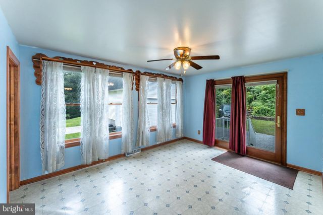 2235 E DEEP RUN RD, Manchester, MD 21102