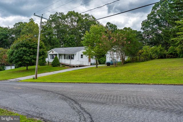 2235 E DEEP RUN RD, Manchester, MD 21102