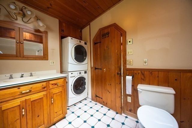 288 High Street, Uxbridge, MA 01569