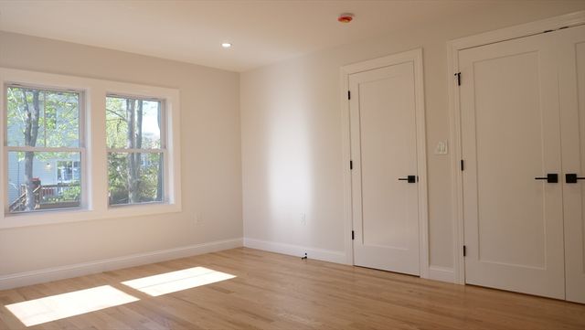 10 Banks St, Brockton, MA 02302