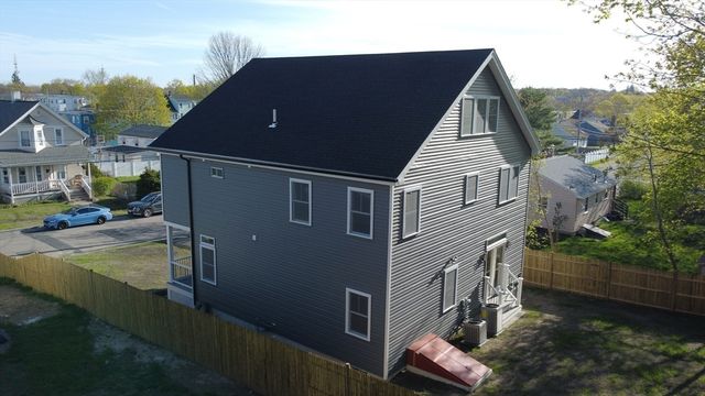 10 Banks St, Brockton, MA 02302