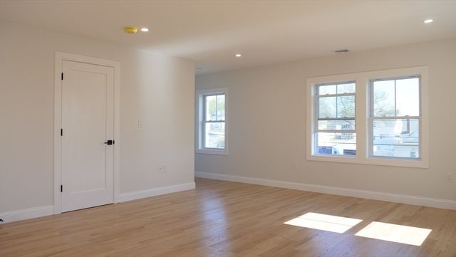 10 Banks St, Brockton, MA 02302