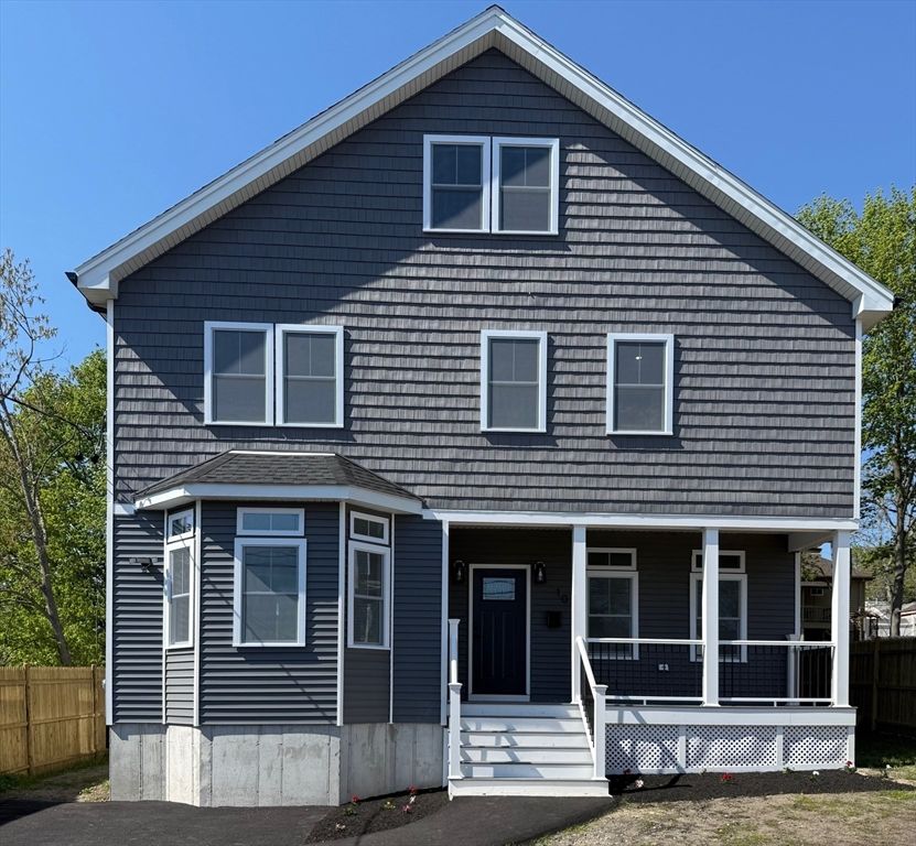 10 Banks St, Brockton, MA 02302
