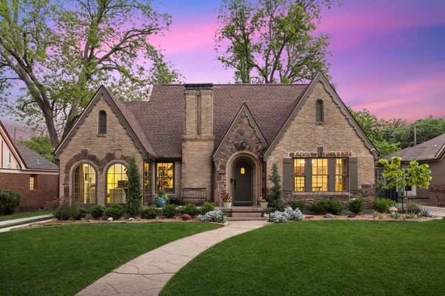 5526 Mercedes Avenue, Dallas, TX 75206