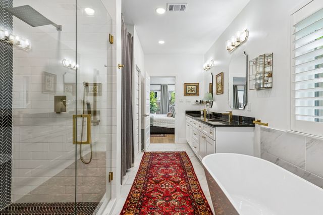 5526 Mercedes Avenue, Dallas, TX 75206