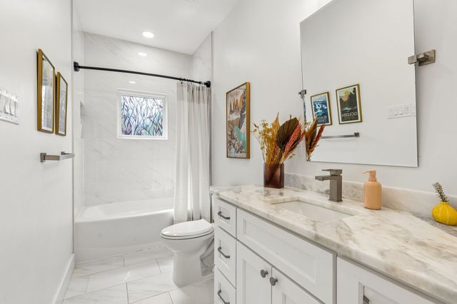 5526 Mercedes Avenue, Dallas, TX 75206