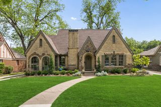 5526 Mercedes Avenue, Dallas, TX 75206
