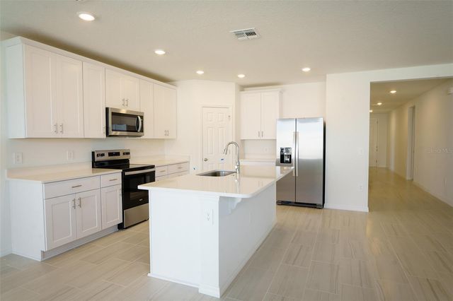 2393 WHITE TAIL STREET, Davenport, FL 33837