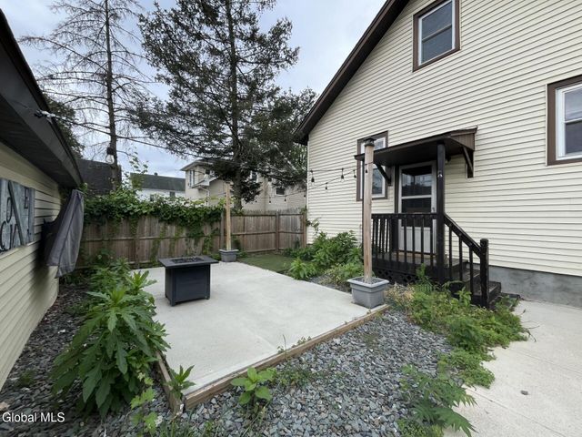 1822 7th Street, Rensselaer, NY 12144