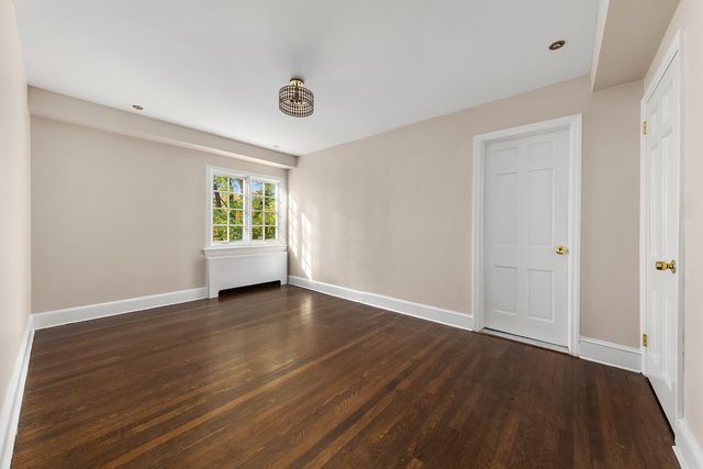 4725 INDEPENDENCE Avenue, New York City, NY 10471