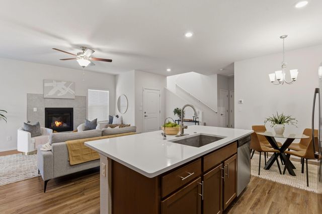 1630 Tierra Alta Court NW, Los Lunas, NM 87031