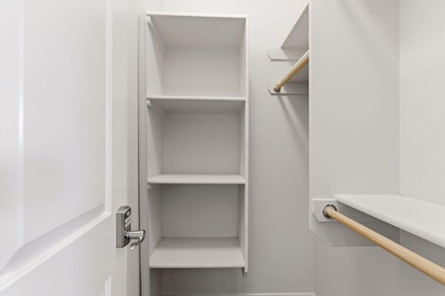 1630 Tierra Alta Court NW, Los Lunas, NM 87031