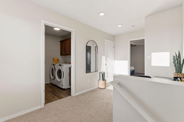 1630 Tierra Alta Court NW, Los Lunas, NM 87031