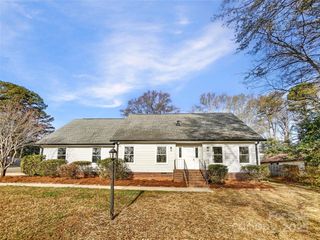 2400 Amity Avenue, Gastonia, NC 28054