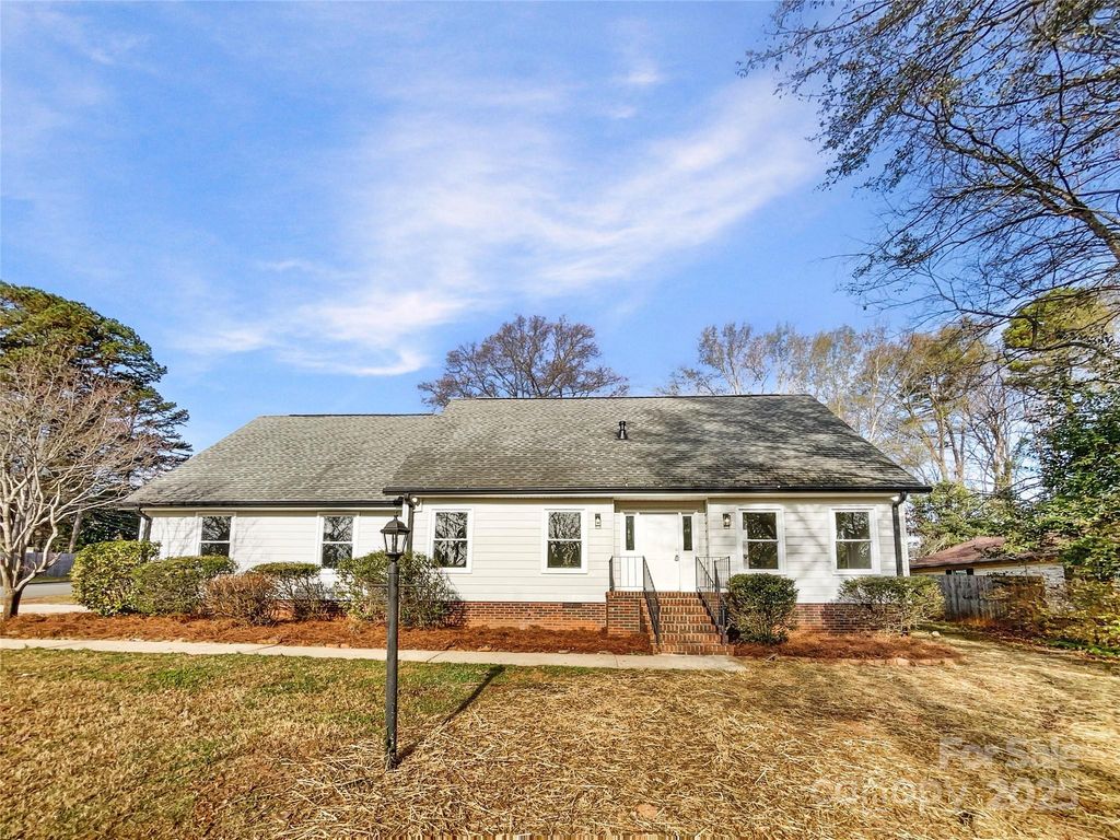 2400 Amity Avenue, Gastonia, NC 28054