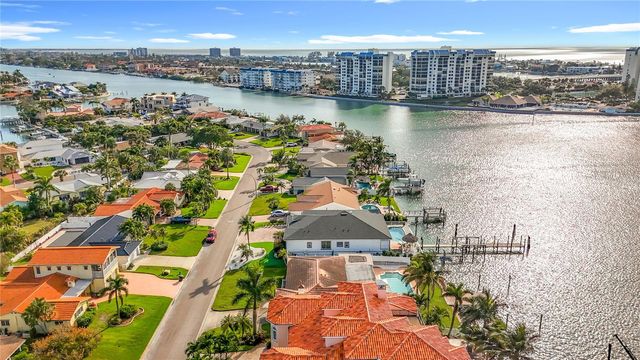 1135 81ST STREET S, St Petersburg, FL 33707