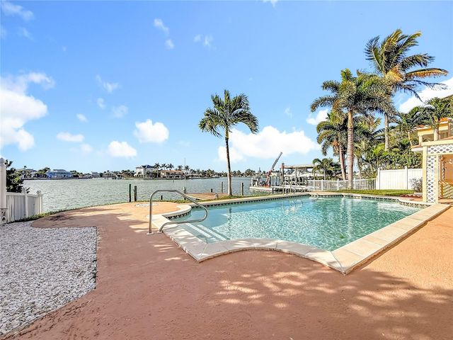 1135 81ST STREET S, St Petersburg, FL 33707