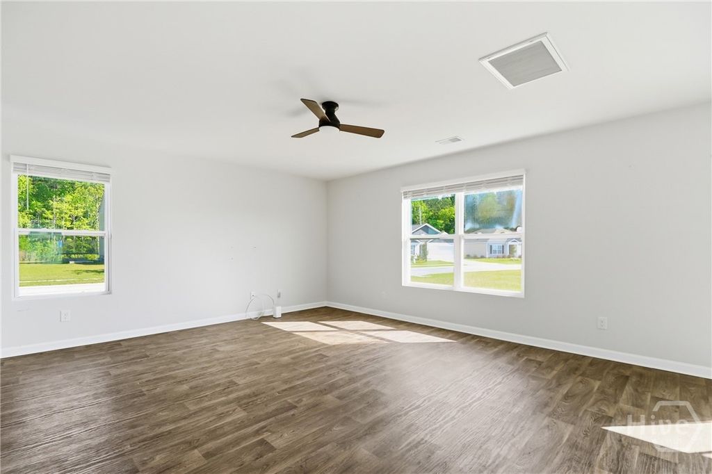 Image 13 of property listing at 276 Caribbean Village Drive, Guyton, GA 31312