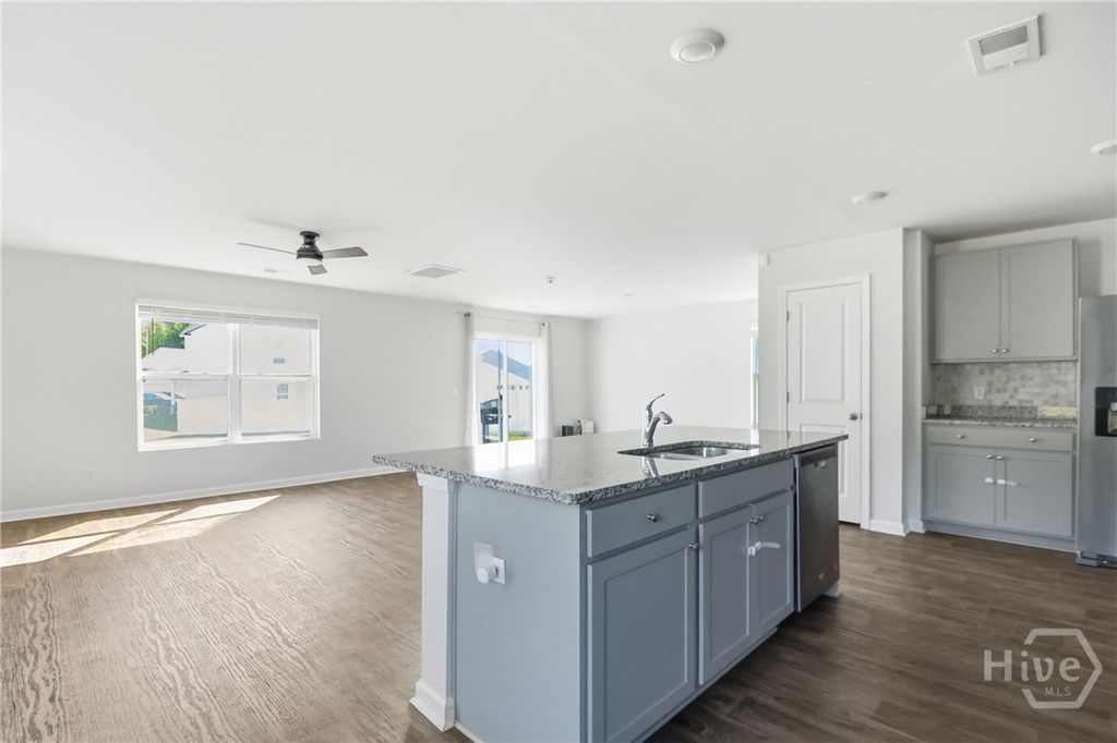 Image 6 of property listing at 276 Caribbean Village Drive, Guyton, GA 31312