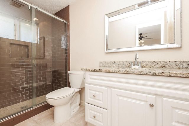 7423 Towerview Lane, Houston, TX 77489