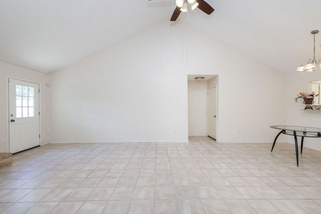 7423 Towerview Lane, Houston, TX 77489
