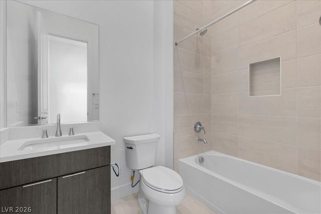 10907 Rossa Peak Avenue, Las Vegas, NV 89135