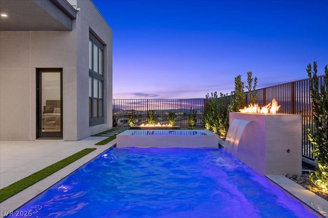 10907 Rossa Peak Avenue, Las Vegas, NV 89135