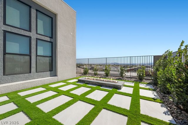 10907 Rossa Peak Avenue, Las Vegas, NV 89135