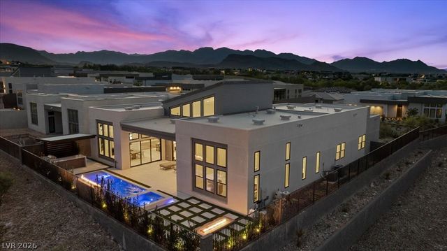 10907 Rossa Peak Avenue, Las Vegas, NV 89135