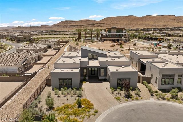 10907 Rossa Peak Avenue, Las Vegas, NV 89135