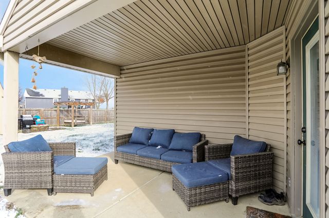 63 Longfellow Lane, Greenfield, IN 46140