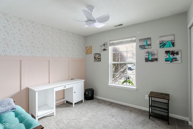 63 Longfellow Lane, Greenfield, IN 46140