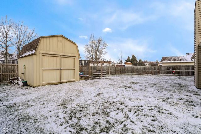 63 Longfellow Lane, Greenfield, IN 46140