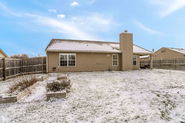 63 Longfellow Lane, Greenfield, IN 46140