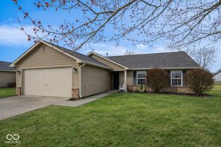 63 Longfellow Lane, Greenfield, IN 46140