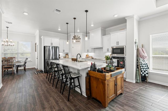 707 Eagle Pass DR, Salado, TX 76571