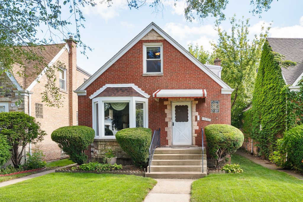 7111 W Armitage Avenue, Chicago, IL 60707