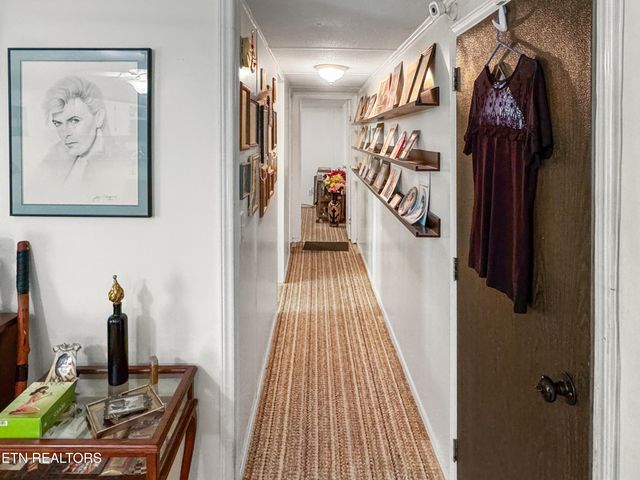 160 Casey Rd, Harriman, TN 37748